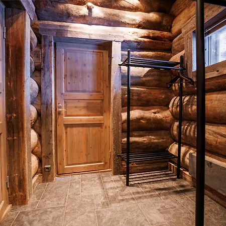 Nyaraló Hideout - Snowfall *