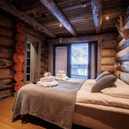 Nyaraló Hideout - Snowfall