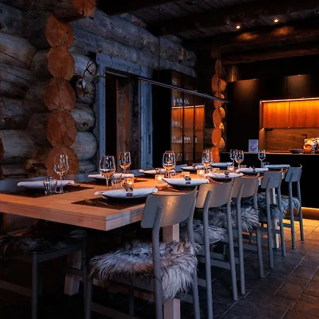 Nyaraló Hideout - Snowfall *